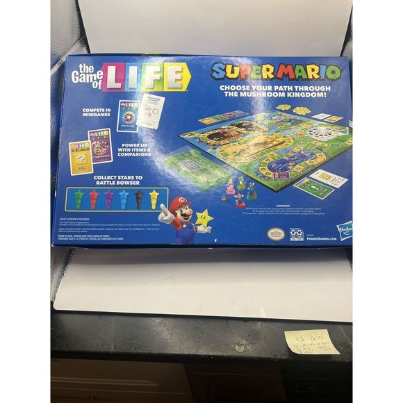 The Game of Life: Super Mario Edition Board Game READ Nintendo official Luigi - Picture 2 of 7